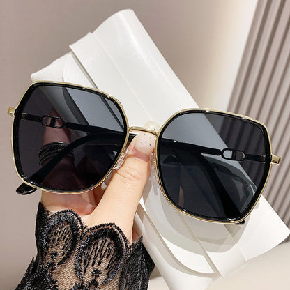 Lunettes de soleil polarisées fines à grande monture avec protection UV