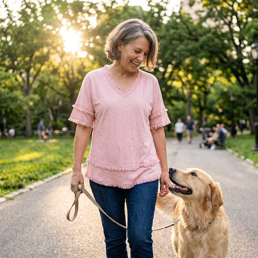 👚✨ Haut élégant à col en V – respirant, coupe ample, idéal pour les journées d'été décontractées